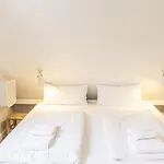 4 Id 152 * Böhl